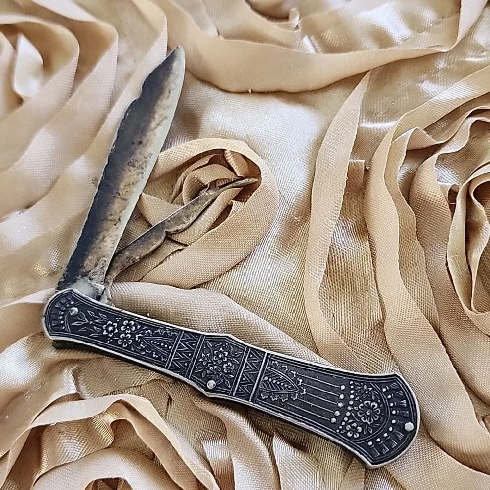 Victorian era Fruit & Nut Knife